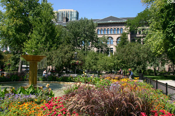 Washington Square Park & Newberry Library. Chicago, IL.