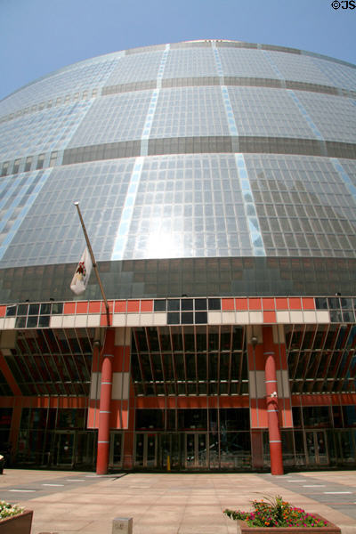 James R. Thompson Center (former State of Illinois Center) (1985) (100 West Randolph St.). Chicago, IL. Architect: Helmut Jahn.