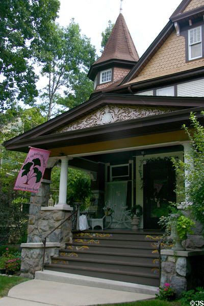 Victorian home (c1890) now a B&B (300 North Kenilworth Ave.). Oak Park, IL. Style: Queen Anne. Architect: Wesley A. Arnold.