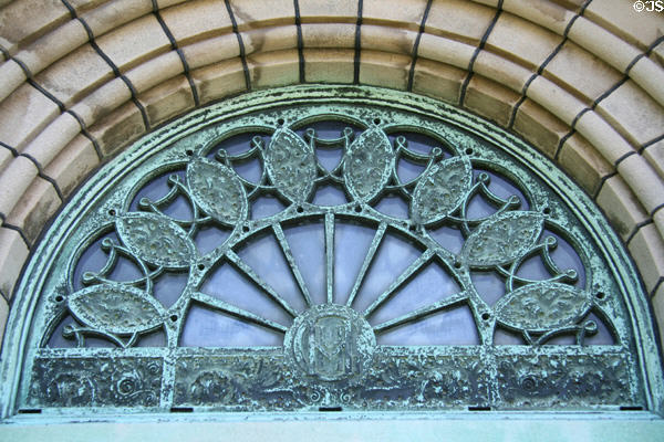 Detail of screen on Getty Tomb by Louis Sullivan. Chicago, IL.