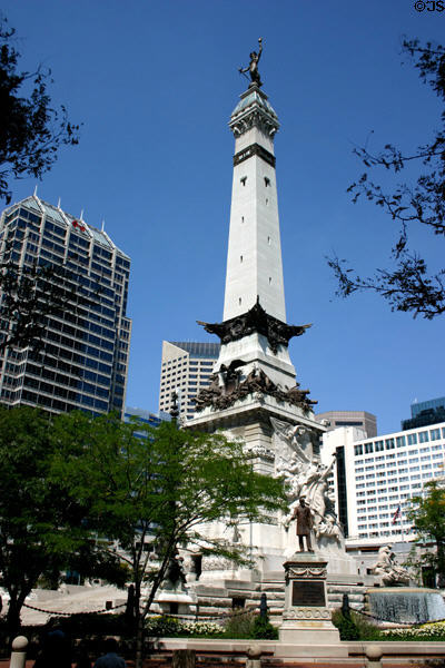 Civil War Memorial circle. Indianapolis, IN.