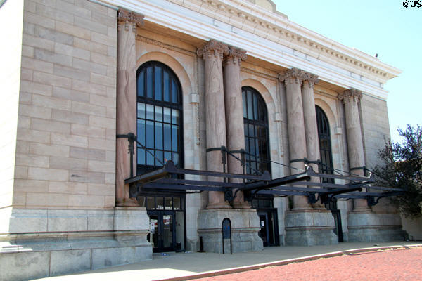 Union Station (1914) (701 E. Douglas St.). Wichita, KS. Style: Beaux Arts. Architect: Louis S. Curtiss. On National Register.