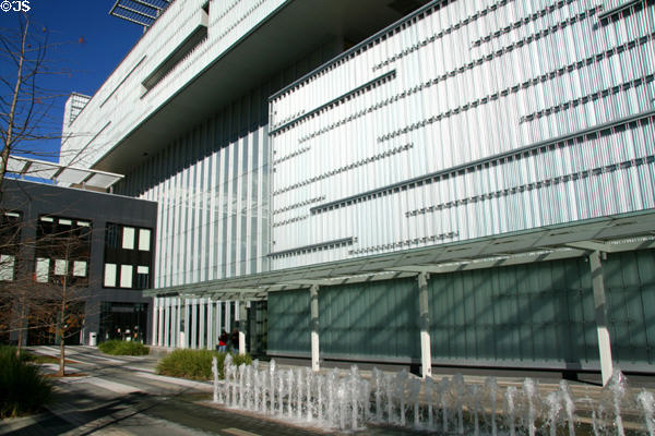 Facade & fountain of Shaw Center for the Arts. Baton Rouge, LA.