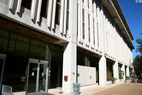 Howard-Tilton Library (1969) at Tulane University. New Orleans, LA.