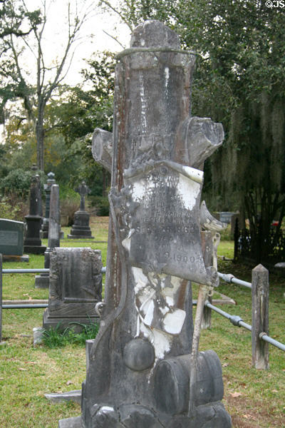 Philippines Spanish American War tomb (1900) in graveyard of Grace Episcopal Church. St. Francisville, LA.