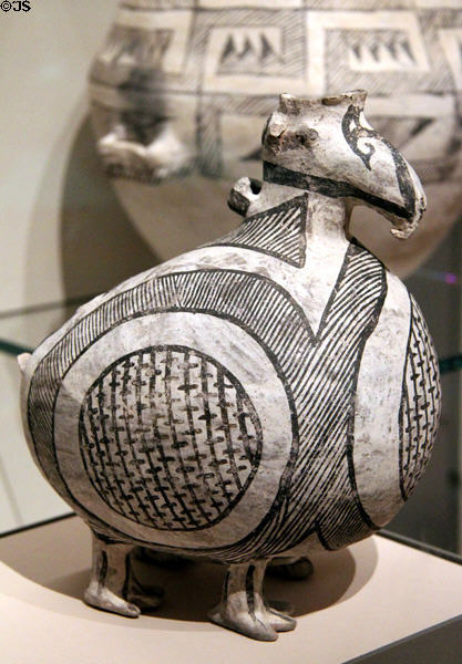 Anasazi Pueblo earthenware bird effigy (c1100-1175) from west-central NM at Museum of Fine Arts. Boston, MA.