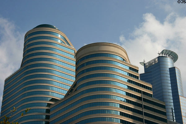 Fifth Street Towers (1987-8) (100 South 5th St.) (26 & 36 floors). Minneapolis, MN. Architect: Hellmuth, Obata & Kassabaum + Opus Architects & Engineers.