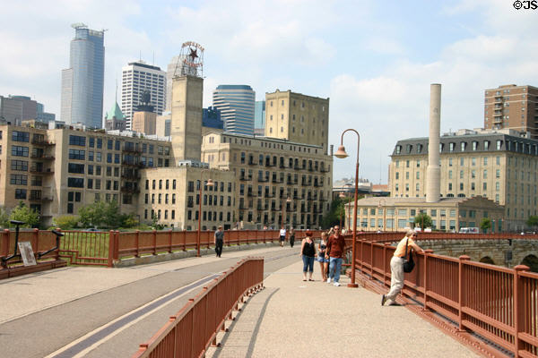 St Anthony Falls Historic District & skyline of Minneapolis. Minneapolis, MN.