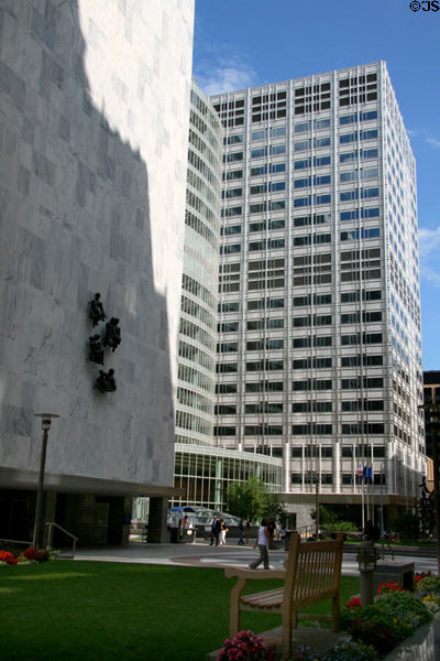 Mayo & Gonda Buildings of Mayo Clinic. Rochester, MN.