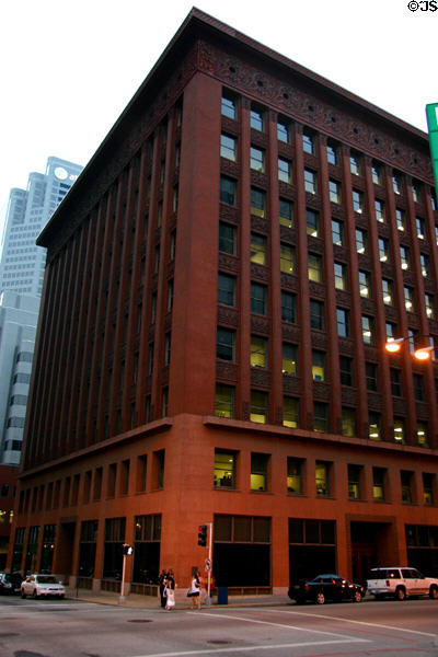 Wainwright Building in late afternoon light. St Louis, MO.