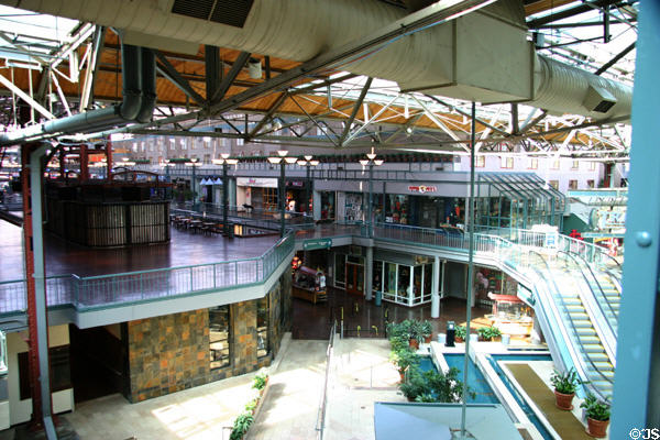 Shopping mall at St. Louis Union Station. St Louis, MO.