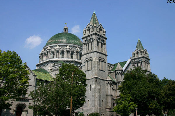 Dome & towers of Saint Louis Cathedral. St Louis, MO.