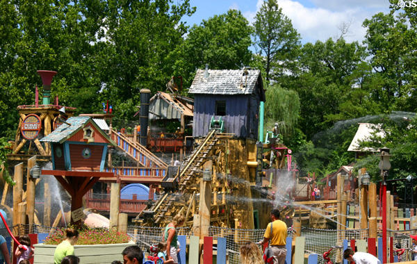 Geyser Gulch get wet feature at Silver Dollar City. Branson, MO.