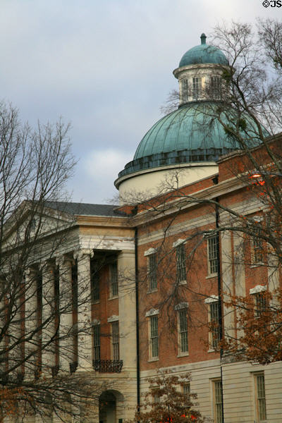 Neoclassical details of Old Mississippi State Capitol. Jackson, MS.