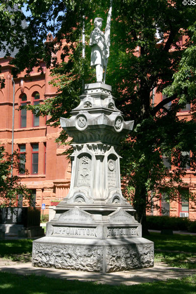 Aurora Civil War Memorial in town square. Aurora, NE.