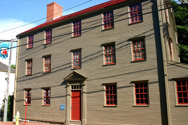 William Pitt Tavern (c1766) at Strawbery Banke. Portsmouth, NH. Style: Georgian.