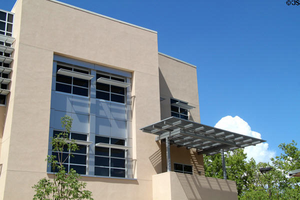 Mixed modern & Pueblo Revival style on University of New Mexico campus. Albuquerque, NM.