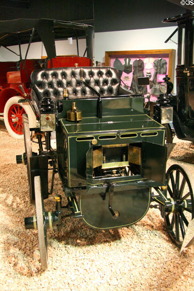 Panhard & Levassor voiturette (1892) of Paris at National Automobile Museum. Reno, NV.