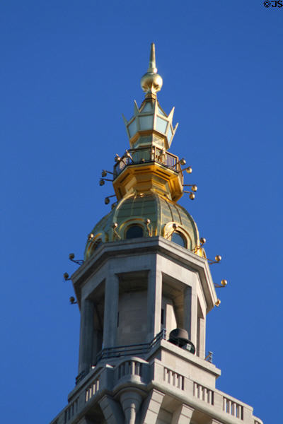 Crown atop Metropolitan Life Insurance Company building. New York, NY.