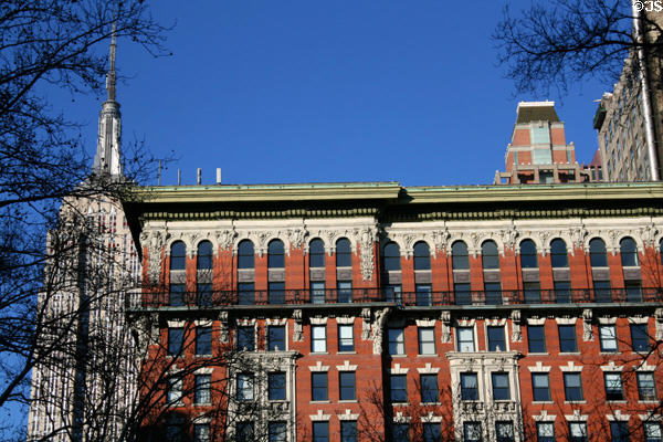 Brunswick Building (1906) (26th St. at 5th Ave. on Madison Square Park) (12 floors) with Empire State Building beyond. New York, NY. Architect: Francis H. Kimball, Harry E. Donnell.