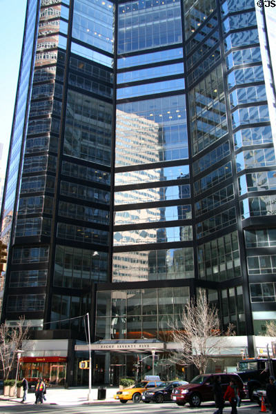 875 3rd Ave. (1983) (29 floors). New York, NY. Architect: Skidmore, Owings & Merrill LLP.