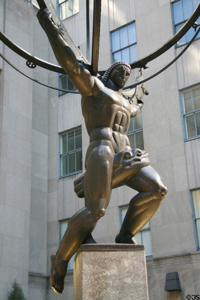 Atlas sculpture (1937) by Lee Lawrie at Rockefeller Center on Fifth Ave. New York, NY.