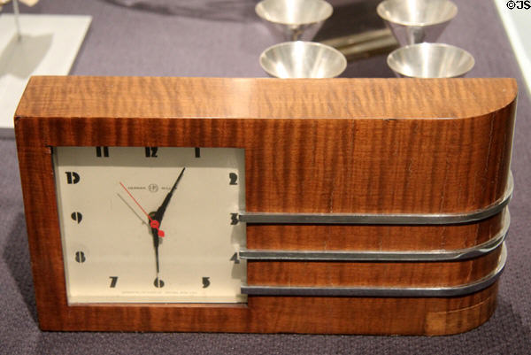 Herman Miller Clock Co. model 4082 (c1933) by Gilbert Rohde exhibited for 1933 Chicago Century of Progress Exposition at Brooklyn Museum. Brooklyn, NY.