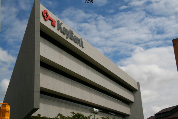 Overhanging stories of Key Bank [aka Three SeaGate]. Toledo, OH.