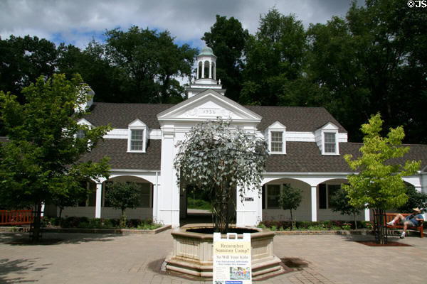 Wildwood Park reception building (1936). Toledo, OH.