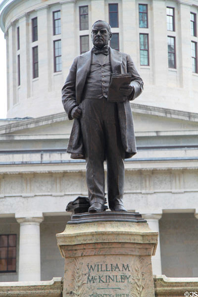 Statue of William McKinley assassinated President on McKinley Monument at Ohio State Capitol. Columbus, OH.