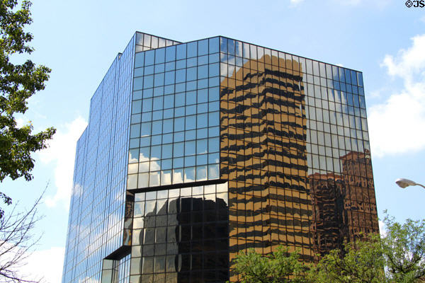 Modern reflective glass commercial building (E. Town St. at 3rd St.). Columbus, OH.