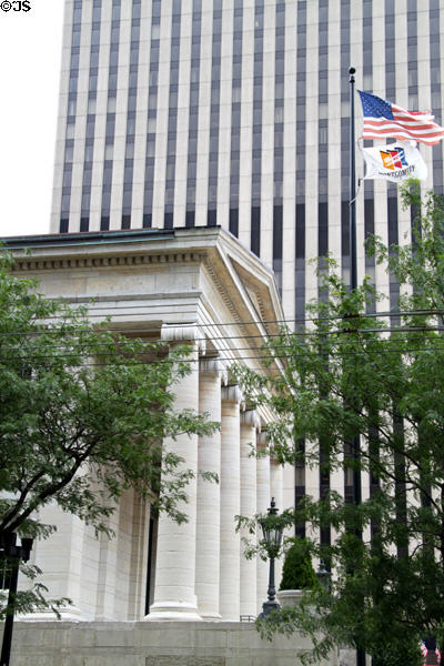 Montgomery County Courthouse & KeyBank Tower. Dayton, OH.