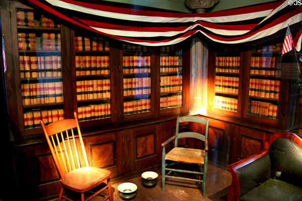 Book & bunting in campaign office at Garfield NHS. Mentor, OH.