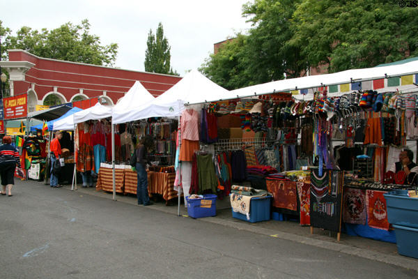 Crafts market at Ankeny Square. Portland, OR.