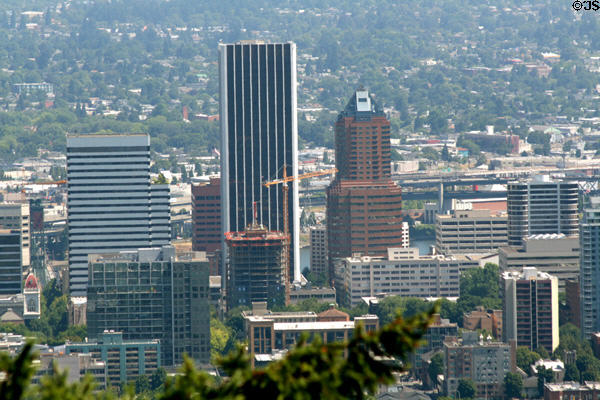 Pacwest Center, Wells Fargo Center, KOIN Center & Portland Plaza on skyline of Portland. Portland, OR.