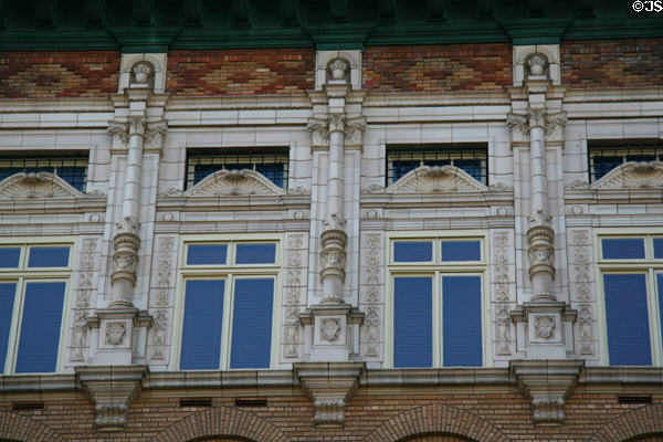 Window surround decorations of Franklin Building. Salem, OR.