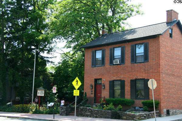 Farnsworth House (1810 & 1833) (401 Baltimore St.) used by Rebel snipers during Civil War. Gettysburg, PA.