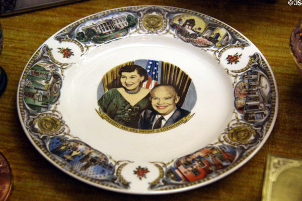 Commemorative plate of President & Mrs. Dwight D. Eisenhower. Gettysburg, PA.
