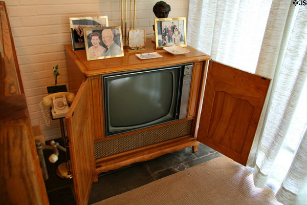 Early television on porch of Eisenhower National Historic Site. Gettysburg, PA.