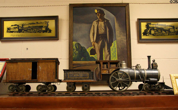 Electric Dynamic model electric train (c1882) at Lincoln Train Museum. Gettysburg, PA.