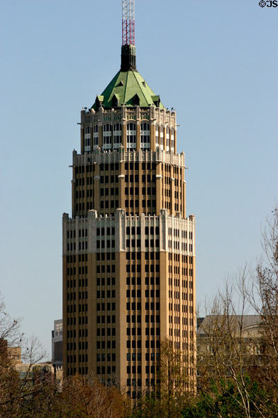 Tower Life Building [aka Smith Young Tower] (1929) (30 floors) (310 South Saint Mary's St.). San Antonio, TX. Architect: Atlee B. Ayres & Robert Ayres. On National Register.