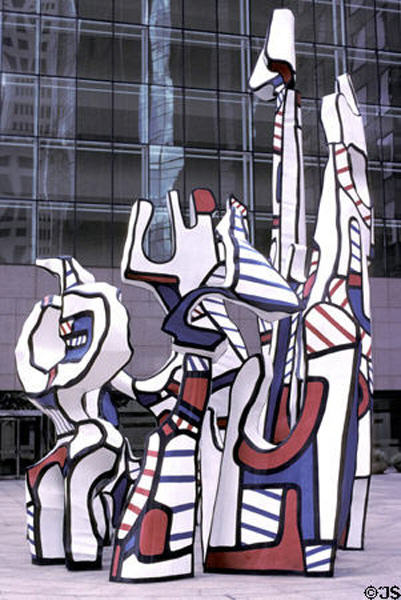 Monument to the Phantom sculpture by Jean Dubuffet & Wells Fargo Plaza. Houston, TX.