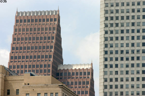 Bank of America Center curved metal roof. Houston, TX.