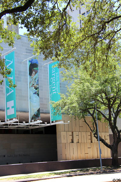 Audrey Jones Beck Building (2000) of Museum of Fine Arts, Houston. Houston, TX. Architect: Rafael Moneo.