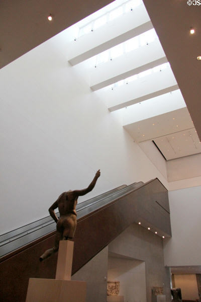Moneo's Beck Building interior of Museum of Fine Arts, Houston. Houston, TX.