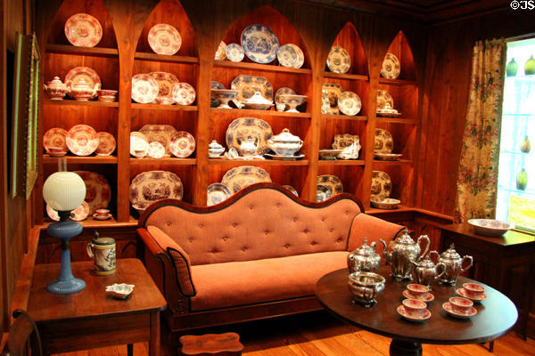 Texas Room with Texian Campaigne china (1846-52) by Staffordshire commemorate U.S. War with Mexico (1846-8) at Bayou Bend. Houston, TX.