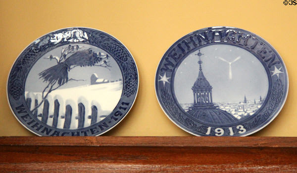 Weihnachten plates for 1911 & 1913 in Staiti House at Sam Houston Park. Houston, TX.