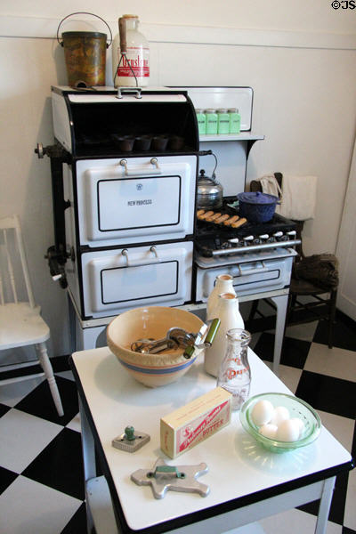 New Process gas kitchen range in Staiti House at Sam Houston Park. Houston, TX.