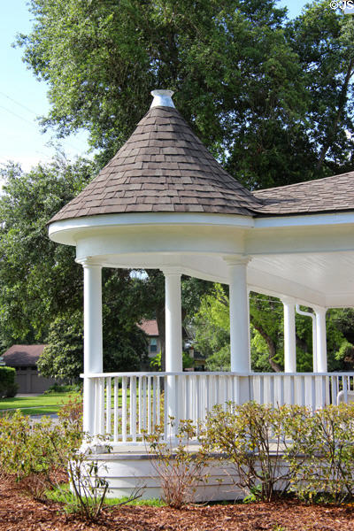 Gazebo-like corner on gallery (1918) of Joe & Annie Lucas House (812 W. Pine St.). Orange, TX.