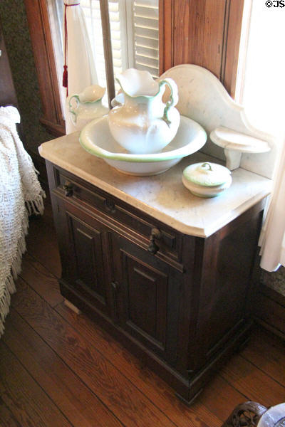 Pitcher, basin & washstand original to Porter family at O. Henry Museum. Austin, TX.